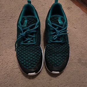 Men’s Nike Flyknit Athletic Sneakers